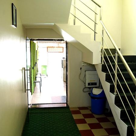 Yuvraj Lodge Osmanabad Luaran gambar